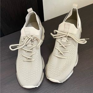 Transparent Air Bubble Sole Fashion Sneakers.